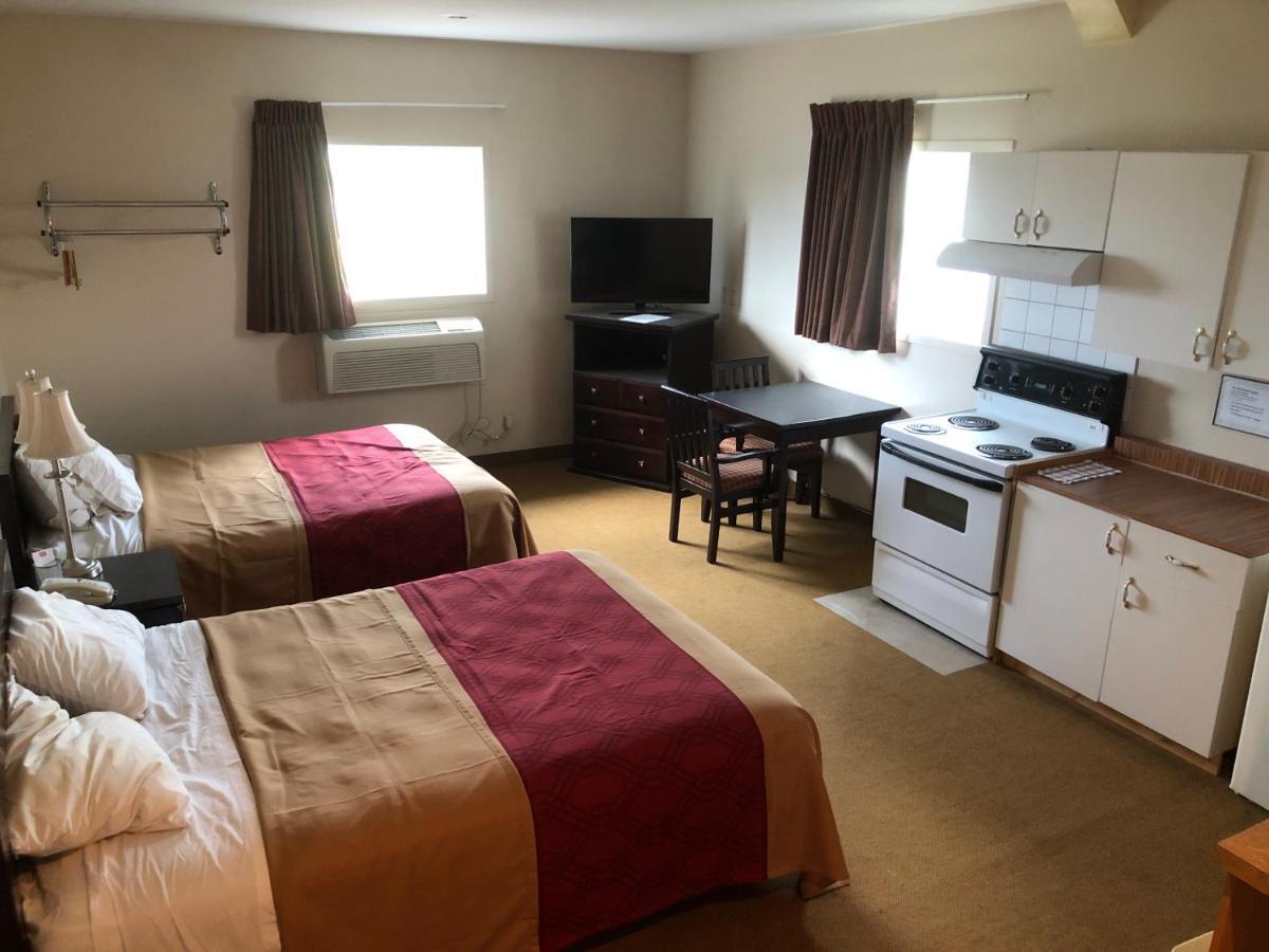Econo Lodge Inn & Suites Innisfail Dış mekan fotoğraf