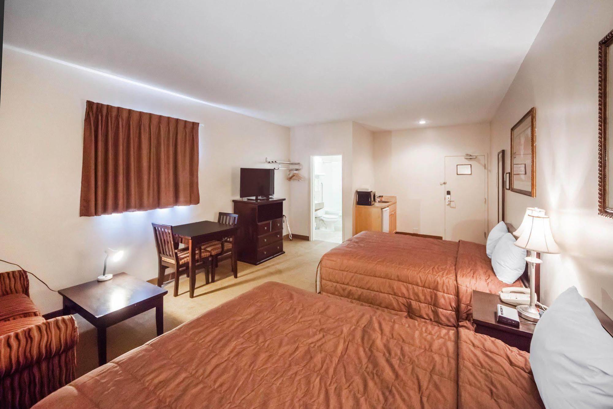 Econo Lodge Inn & Suites Innisfail Dış mekan fotoğraf