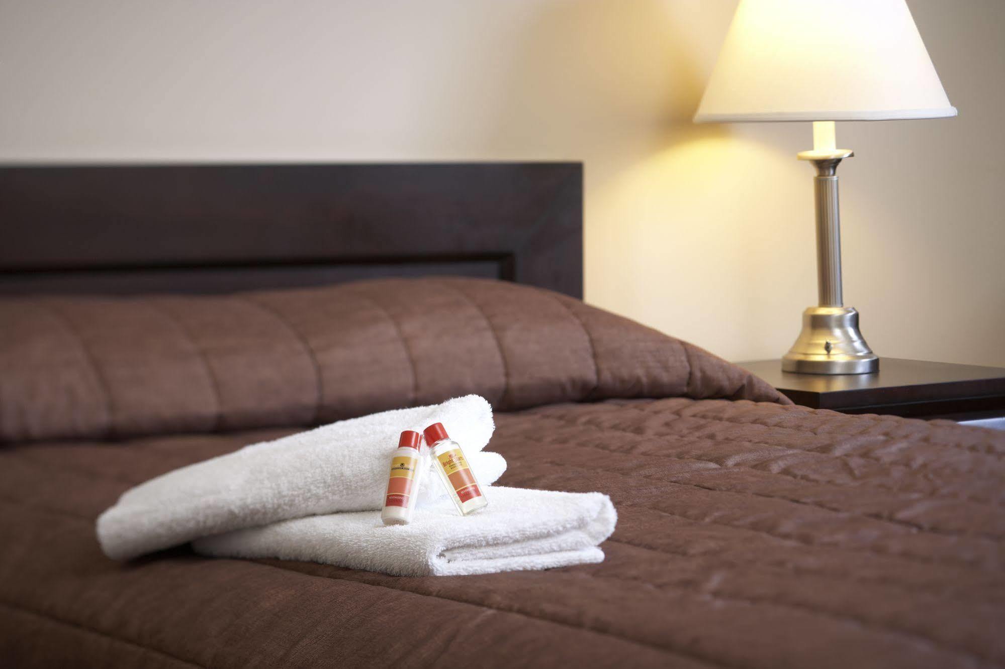 Econo Lodge Inn & Suites Innisfail Dış mekan fotoğraf